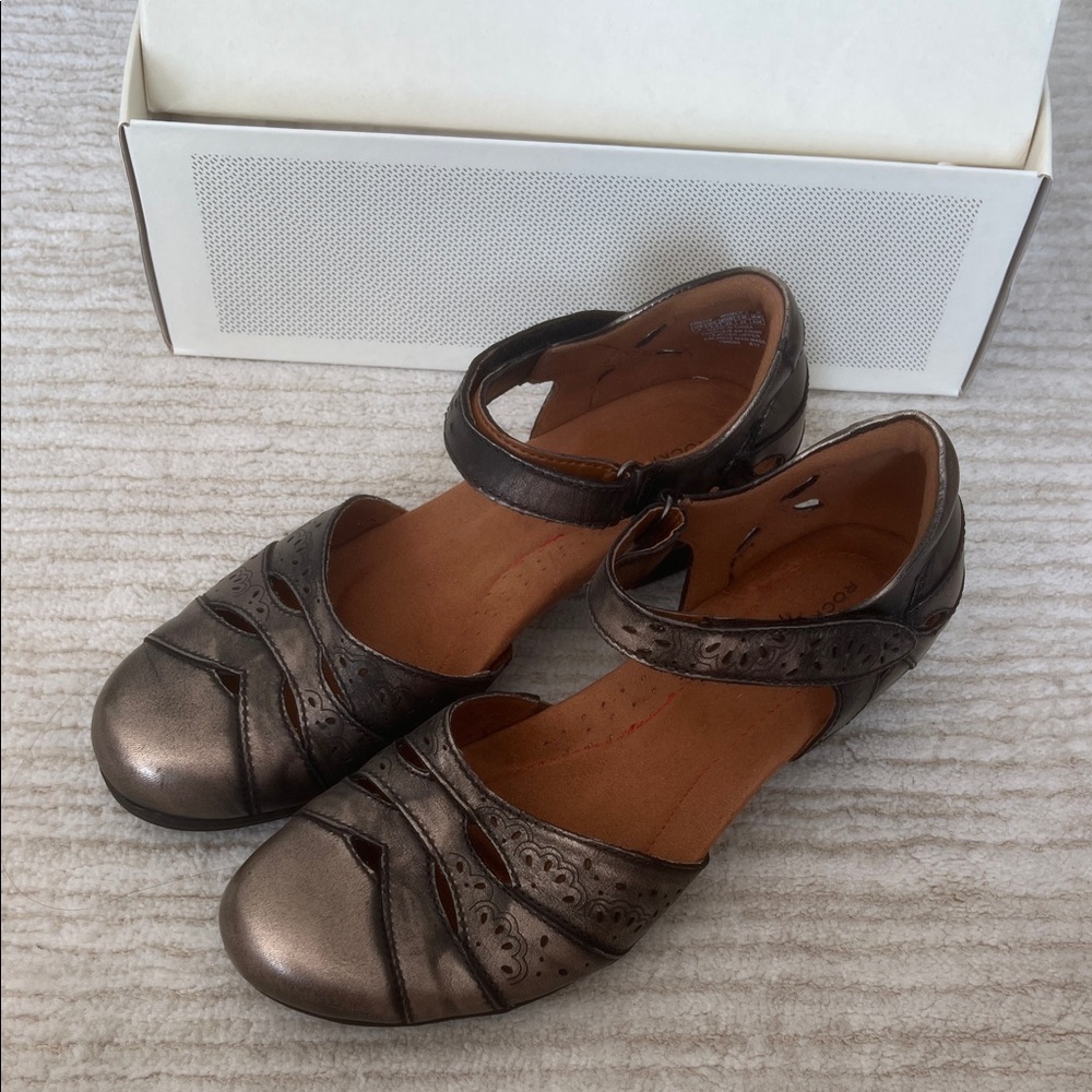 Rockport Women's Metallic Brown Mary Jane Flats - Picture 2 of 7